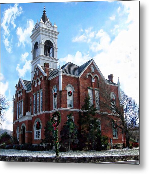 Blairsville Metal Print featuring the photograph Blairsville Courthouse at Christmas by Joe Duket