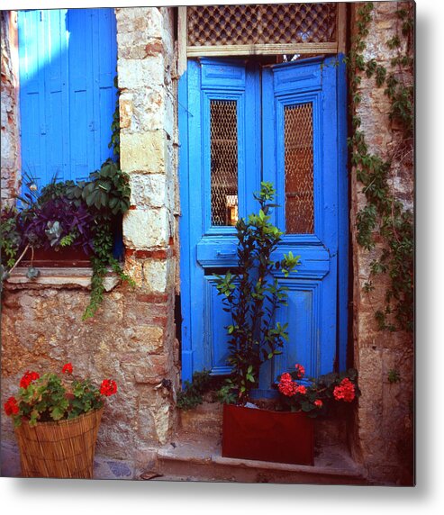 Greece Metal Print featuring the photograph Abandoned house by Paul Cowan