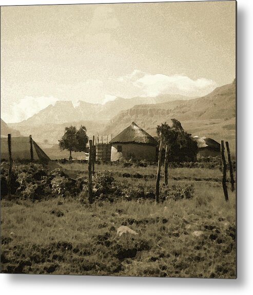 Rondavel Metal Print featuring the photograph Rondavel in the Drakensburg by Susie Rieple