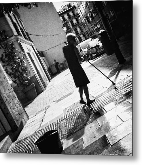 Blackandwhite Metal Print featuring the photograph Sweeping Widow

#woman #people by Rafa Rivas