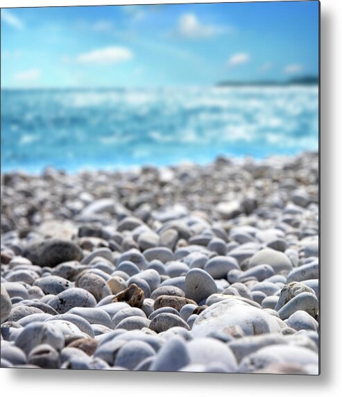 Water's Edge Metal Print featuring the photograph Beach by Imagedepotpro