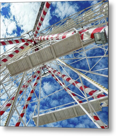Ferris Wheel Metal Print featuring the photograph Ferris Wheel by Michael Frank