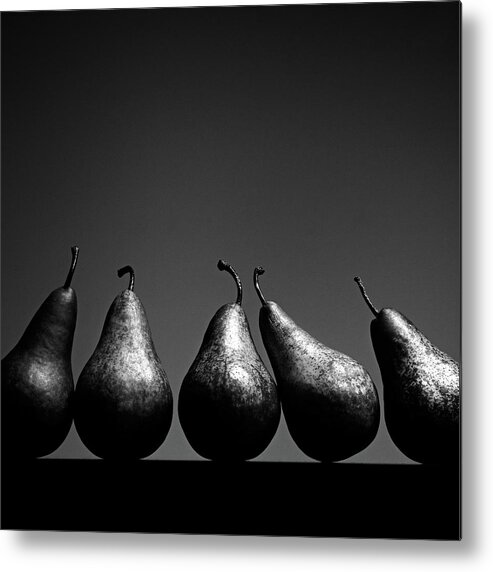 Five Objects Metal Print featuring the photograph Pears by Eddie O'bryan