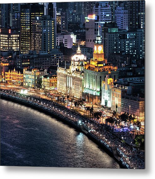 Tranquility Metal Print featuring the photograph The Bund At Night by Hugociss