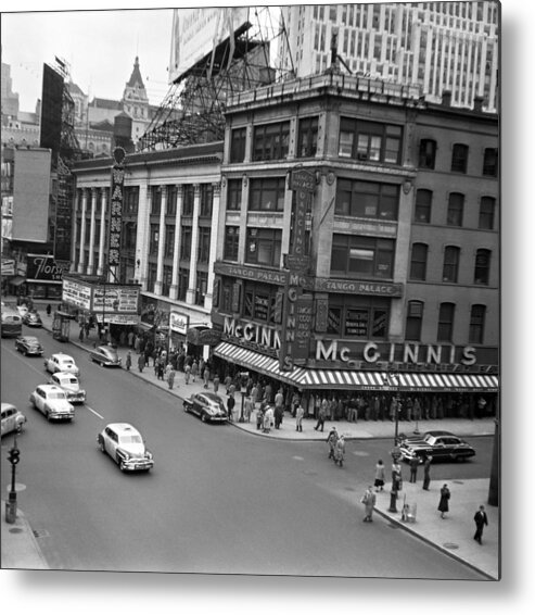 1950-1959 Metal Print featuring the photograph Warner Theater On Broadway by Donaldson Collection