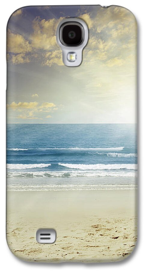 Beach Galaxy S4 Case featuring the photograph New day #1 by Les Cunliffe