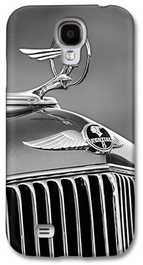 1933 Pontiac Hood Ornament - Emblem Galaxy S4 Case featuring the photograph 1933 Pontiac Hood Ornament - Emblem -0385BW by Jill Reger