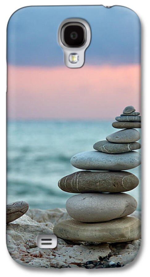 Abstract Galaxy S4 Case featuring the photograph Zen by Stelios Kleanthous