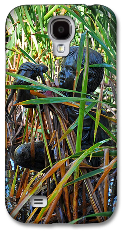 Statue Galaxy S4 Case featuring the photograph A Boy's Friend by Jeanne May