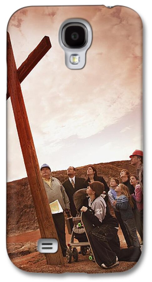 Group Galaxy S4 Case featuring the photograph A Small Crowd Gathered At A Wooden Cross by Don Hammond
