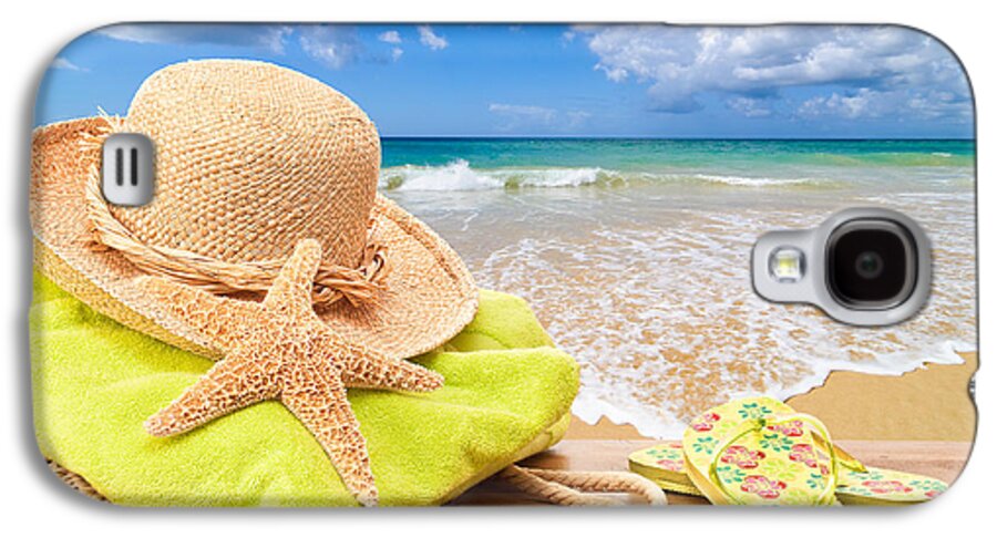 Summer Galaxy S4 Case featuring the photograph Beach Bag With Sun Hat by Amanda Elwell