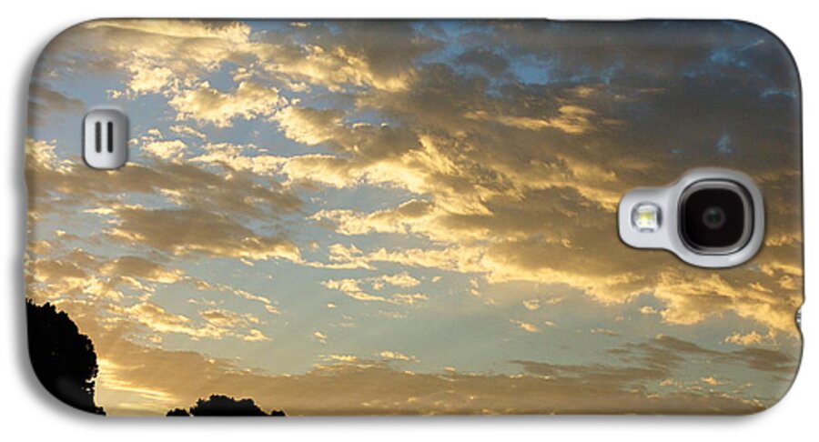 Skyscape Galaxy S4 Case featuring the photograph Breaking Through by Glenn McCarthy Art and Photography