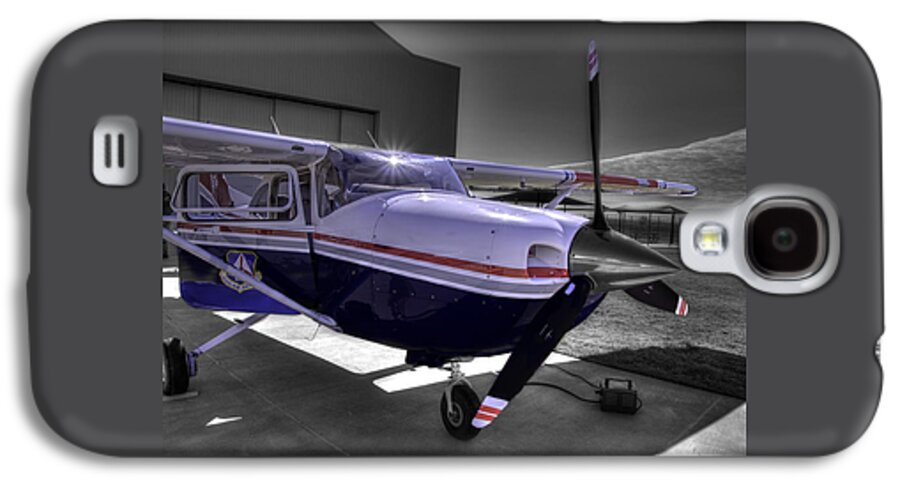 C A P Cessna 182 Skylane G1000 Fsx Galaxy S4 Case featuring the photograph C A P Cessna 182 Skylane G1000 fsx v2 by John Straton