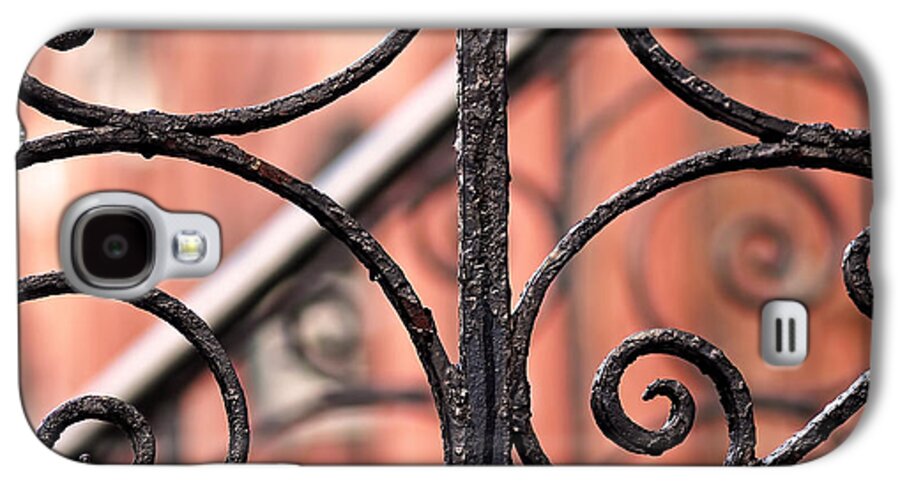 Abstract Galaxy S4 Case featuring the photograph Chelsea Wrought Iron Abstract by Rona Black