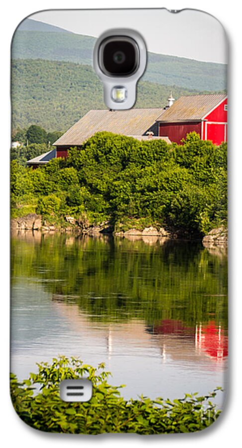 Collection Galaxy S4 Case featuring the photograph Connecticut River Farm by Edward Fielding