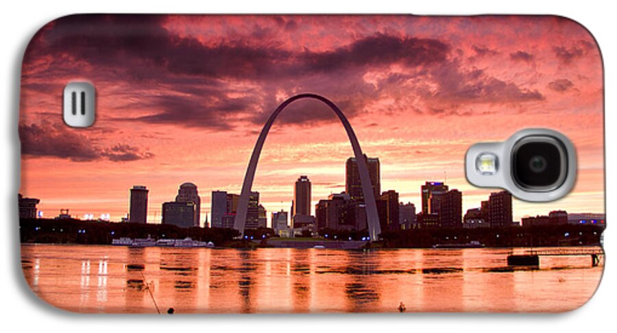 St. Louis Galaxy S4 Case featuring the photograph Fishing the Mississippi in St Louis by Garry McMichael