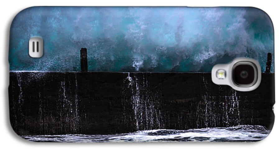 Powerful Galaxy S4 Case featuring the photograph Powerful by Edgar Laureano