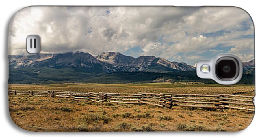 Rocky Mountains Galaxy S4 Case featuring the photograph Sawtooth Range by Robert Bales