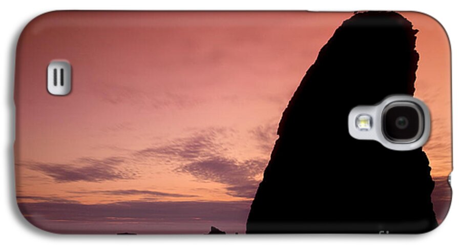 Seascape Galaxy S4 Case featuring the photograph Sunset at Rialto Beach by Keith Kapple