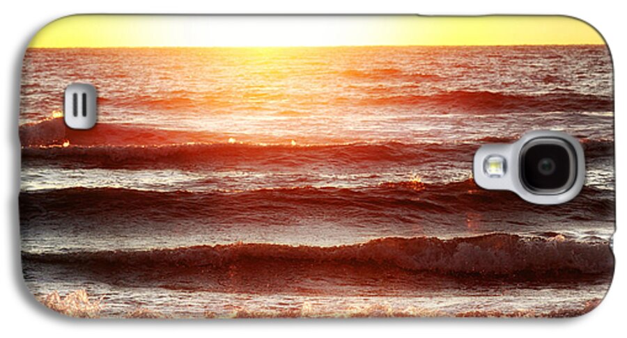 Sunset Galaxy S4 Case featuring the photograph Sunset Beach by Daniel George