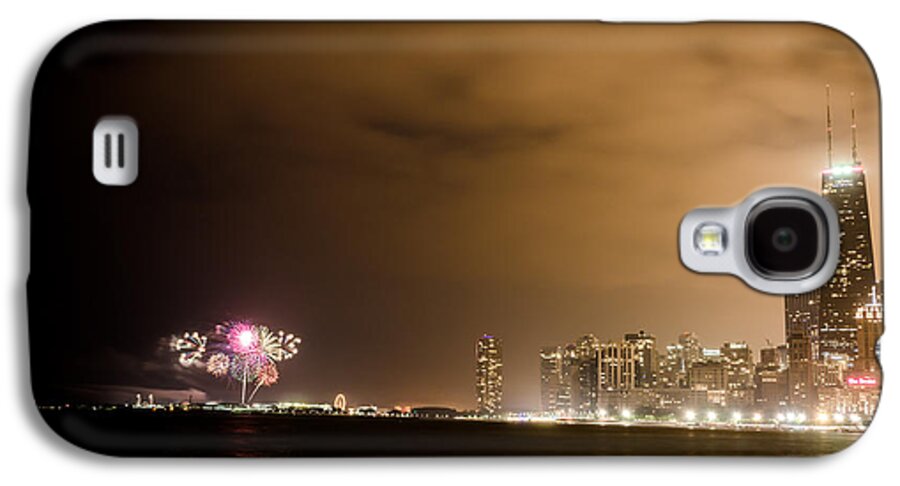 4th Galaxy S4 Case featuring the photograph Chicago Skyline Fireworks #4 by Anthony Doudt