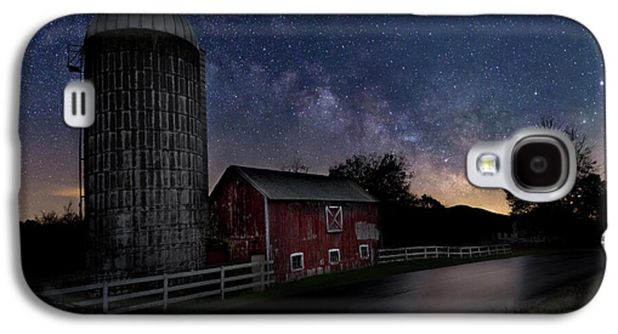 Milky Way Galaxy S4 Case featuring the photograph Celestial Farm by Bill Wakeley