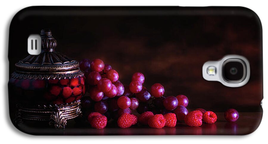 Abundance Galaxy S4 Case featuring the photograph Grape Raspberry by Tom Mc Nemar