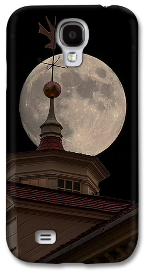 Washington Dc Galaxy S4 Case featuring the photograph Moon Over Mount Vernon by Ed Clark