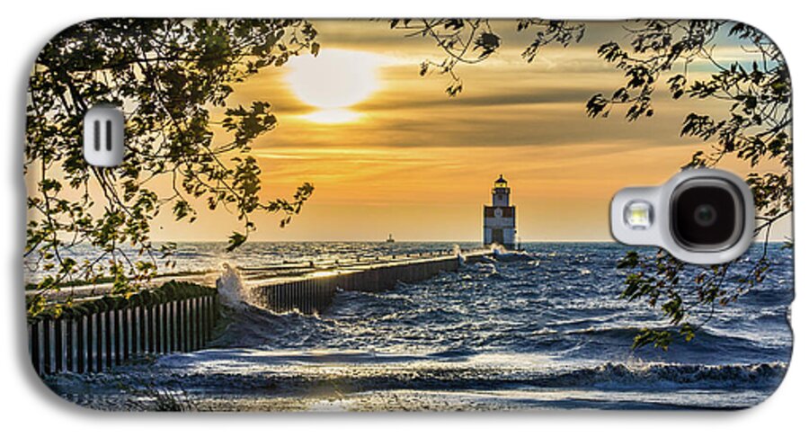Lighthouse Galaxy S4 Case featuring the photograph Rough Opening by Bill Pevlor