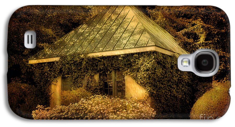 Gatehouse Galaxy S4 Case featuring the photograph The Gatehouse by Lois Bryan