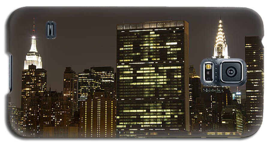 Citicorp Galaxy S5 Case featuring the photograph Beauty of the Night #1 by Theodore Jones
