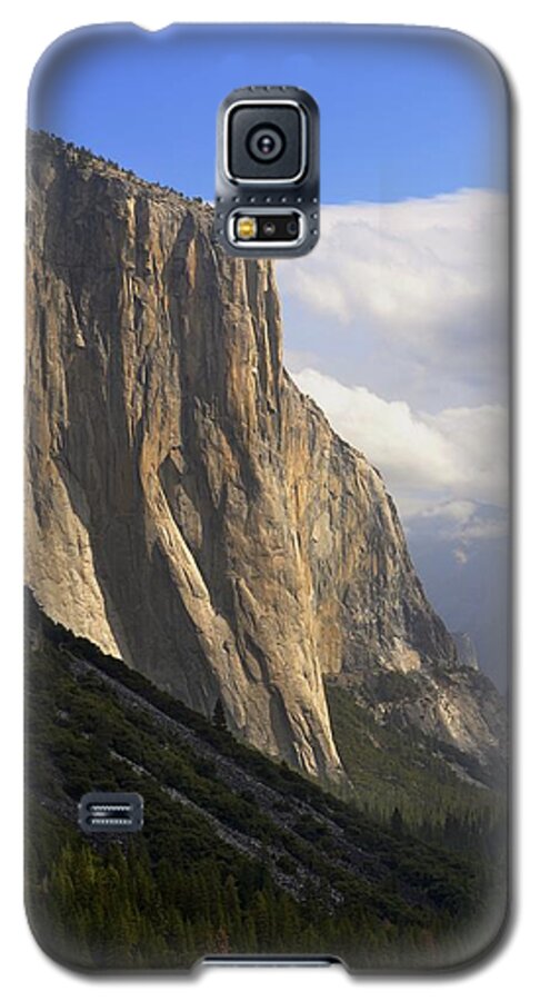 El Capitan Yosemite Galaxy S5 Case featuring the photograph El Capitan Yosemite #1 by Alex King