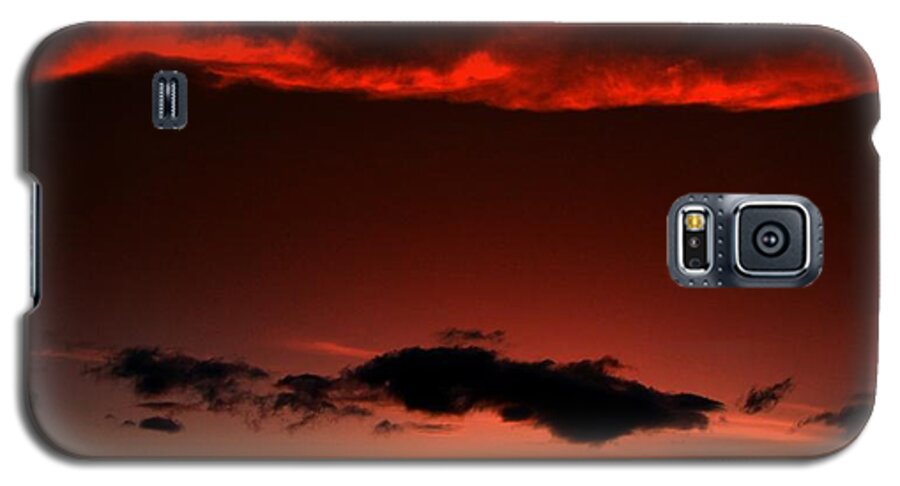 Hawaii Galaxy S5 Case featuring the photograph Maui Sunset #1 by Ron Roberts