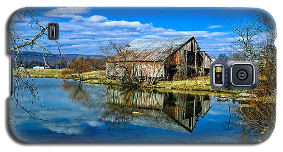 Sequatchie Valley Galaxy S5 Case featuring the photograph Sequatchie Valley Barn #1 by Paul Mashburn