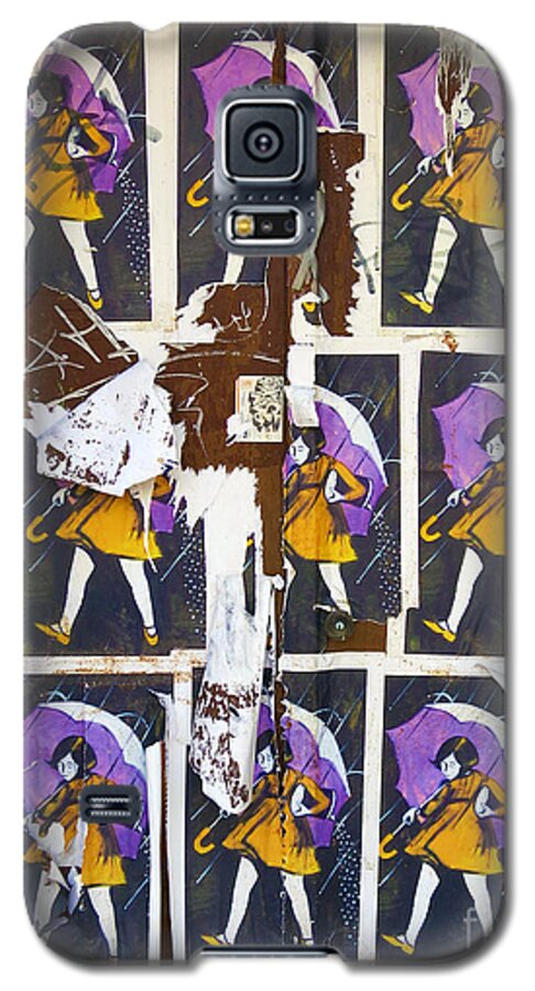 Morton Salt Galaxy S5 Case featuring the photograph Umbrella Girl #1 by Patricia Januszkiewicz