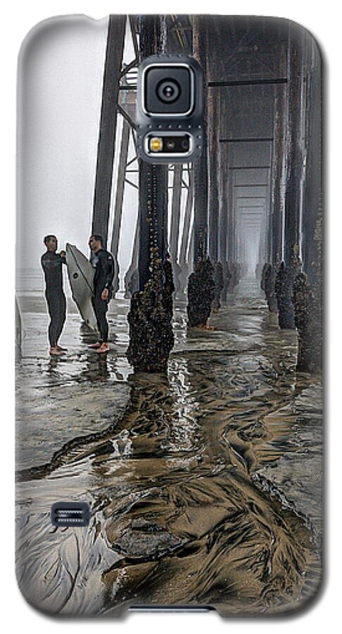 Oceanside Galaxy S5 Case featuring the photograph Fog at The Pier by Ann Patterson