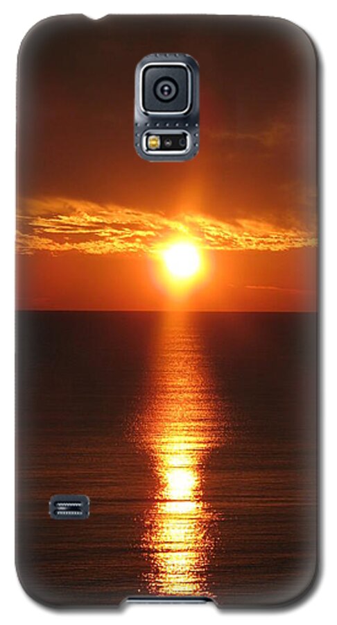 Sunset Galaxy S5 Case featuring the photograph Sky On Fire by Christiane Schulze Art And Photography