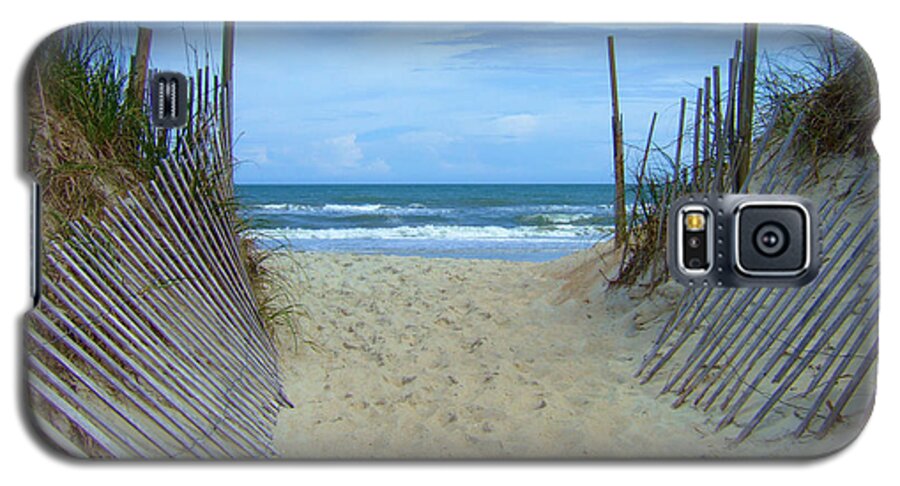 Beach Galaxy S5 Case featuring the photograph Well Traveled #1 by Bob Sample