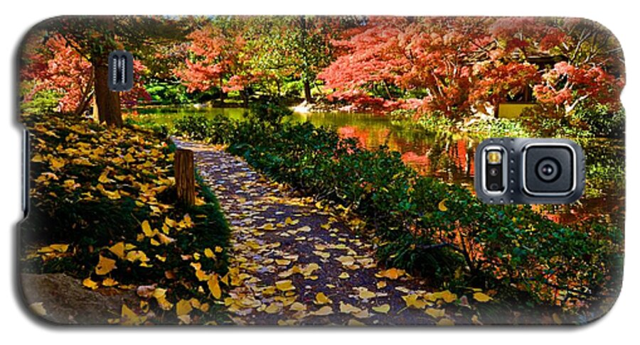 Japanese Gardens Galaxy S5 Case featuring the photograph Japanese Gardens #4 by Ricardo J Ruiz de Porras