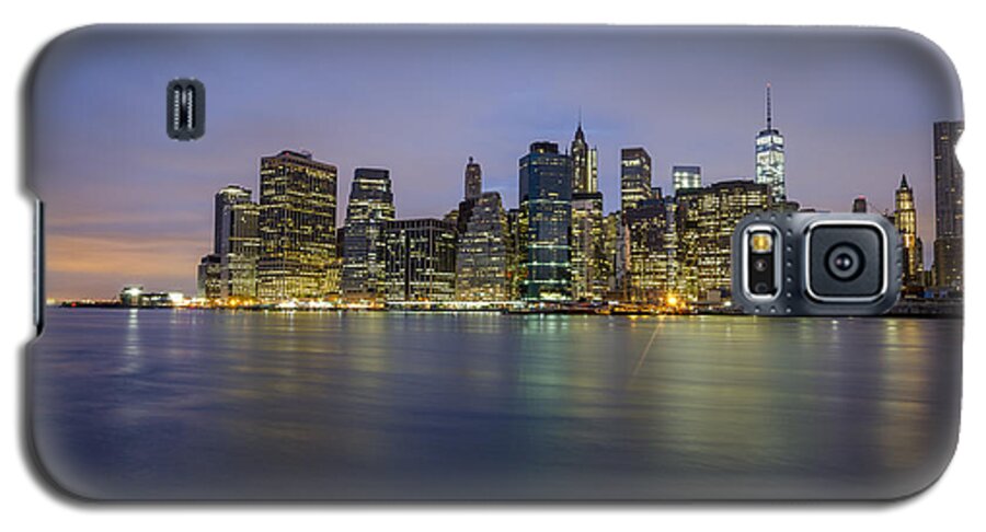 Nyc Galaxy S5 Case featuring the photograph 600am by Johnny Lam