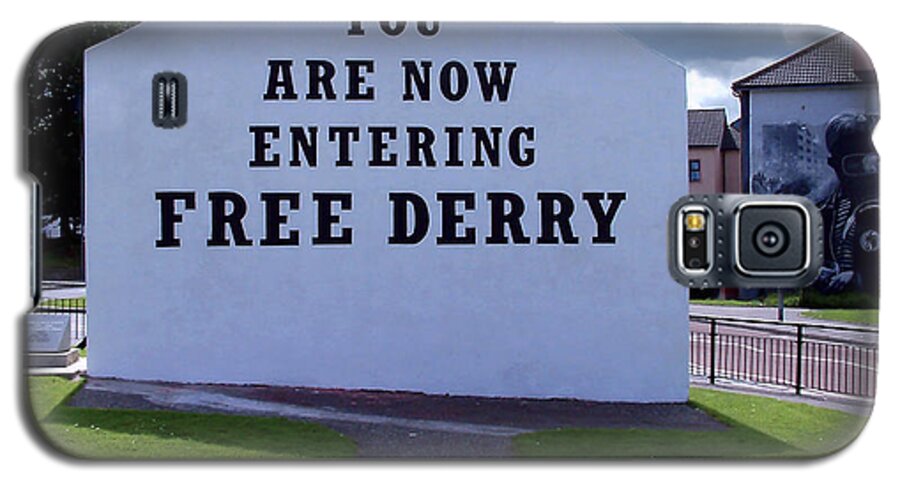 Free Derry Corner Galaxy S5 Case featuring the photograph Free Derry Corner 4 by Nina Ficur Feenan
