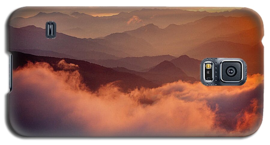 Gosaikunda Galaxy S5 Case featuring the photograph Golden Sunset Himalayas Mountain Nepal #7 by Raimond Klavins