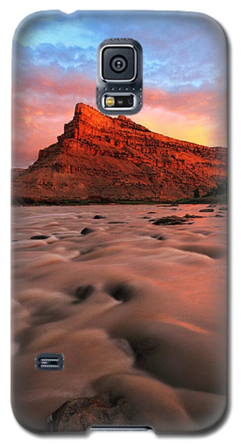 Colorado River Galaxy S5 Case featuring the photograph A Chocolate Milk River by Ronda Kimbrow