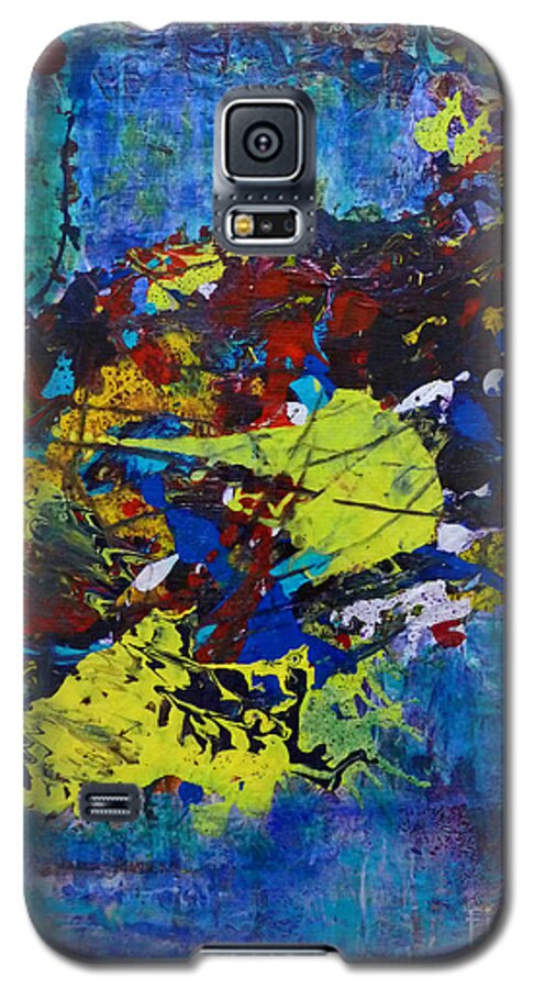 Abstract Expressionsm Galaxy S5 Case featuring the painting Abstract Fish by Claire Bull