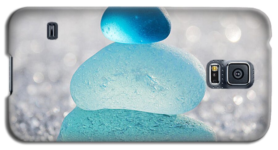 Sea Galaxy S5 Case featuring the photograph Aquamarine Ice Light by Barbara McMahon