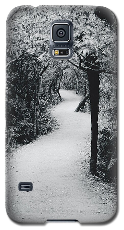 New Zealand Galaxy S5 Case featuring the photograph Around the Bend by Jon Emery