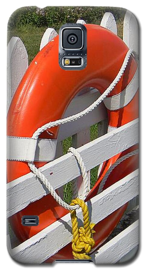 Seaside Galaxy S5 Case featuring the photograph At the Ready by Jean Goodwin Brooks