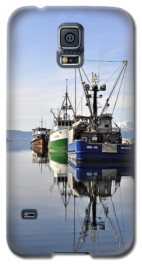 Auke Bay Galaxy S5 Case featuring the photograph Auke Bay Reflection by Cathy Mahnke