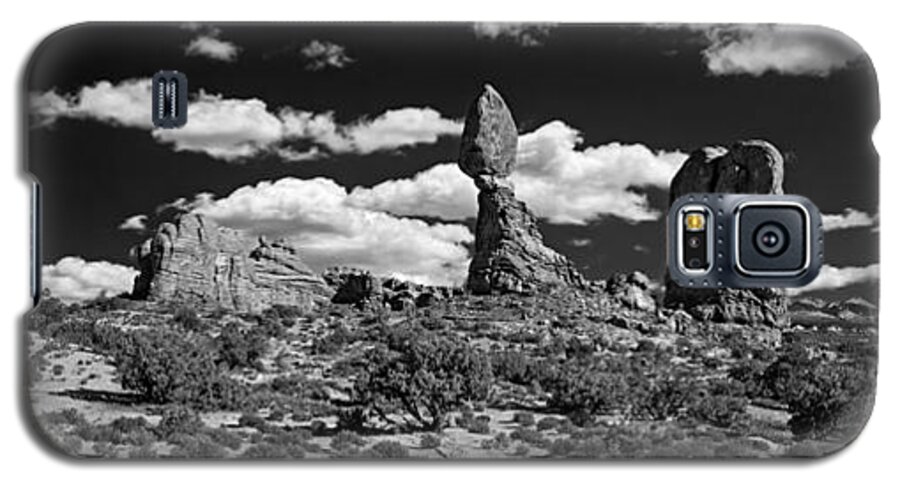 Arches National Park Galaxy S5 Case featuring the photograph Balanced Rock by Larry Carr