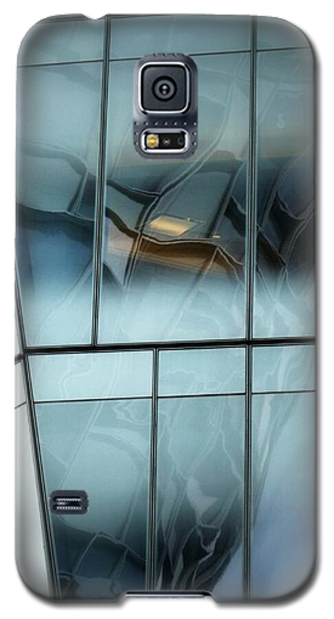 Newel Hunter Galaxy S5 Case featuring the photograph Barely There by Newel Hunter
